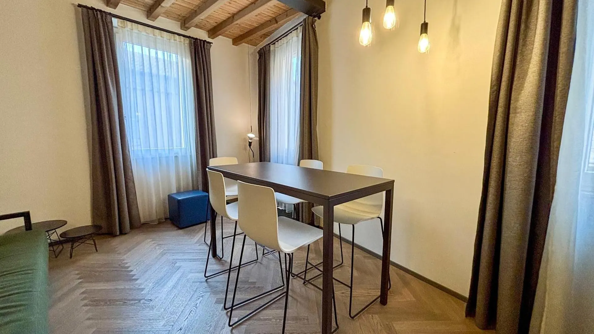 Appartamenti Saragozza A Due Passi Da Piazza Grande - Wifi E Parcheggio Gratuito Modena 0*,  Italia