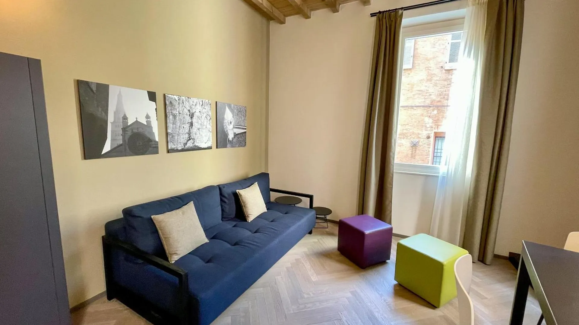 Appartamenti Saragozza A Due Passi Da Piazza Grande - Wifi E Parcheggio Gratuito Modena
